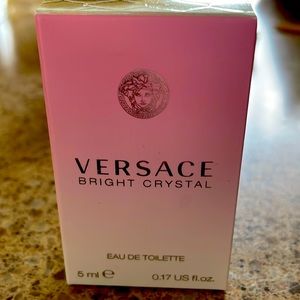 Versace Bright Crystal Eau De Toilette Perfume